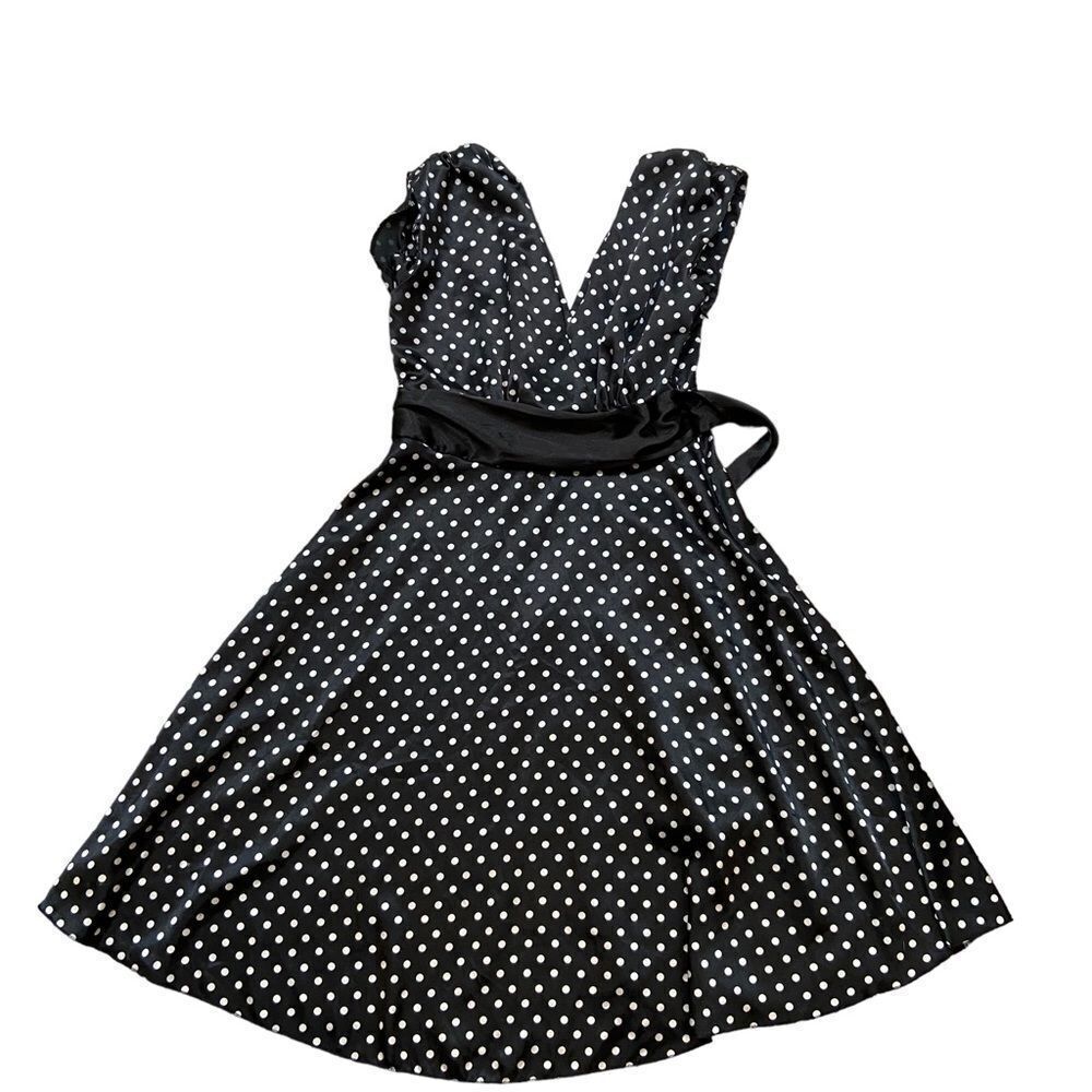 Love Tease Brand Black and White Polka Dit Satin V Neck Dress Size 7